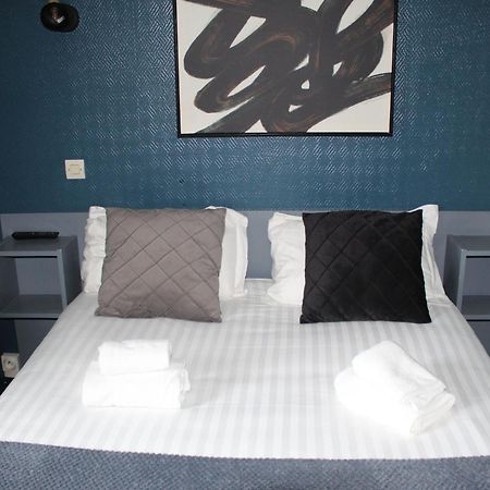 Hotel Des Pins Jullouville-les-Pins Szoba fotó
