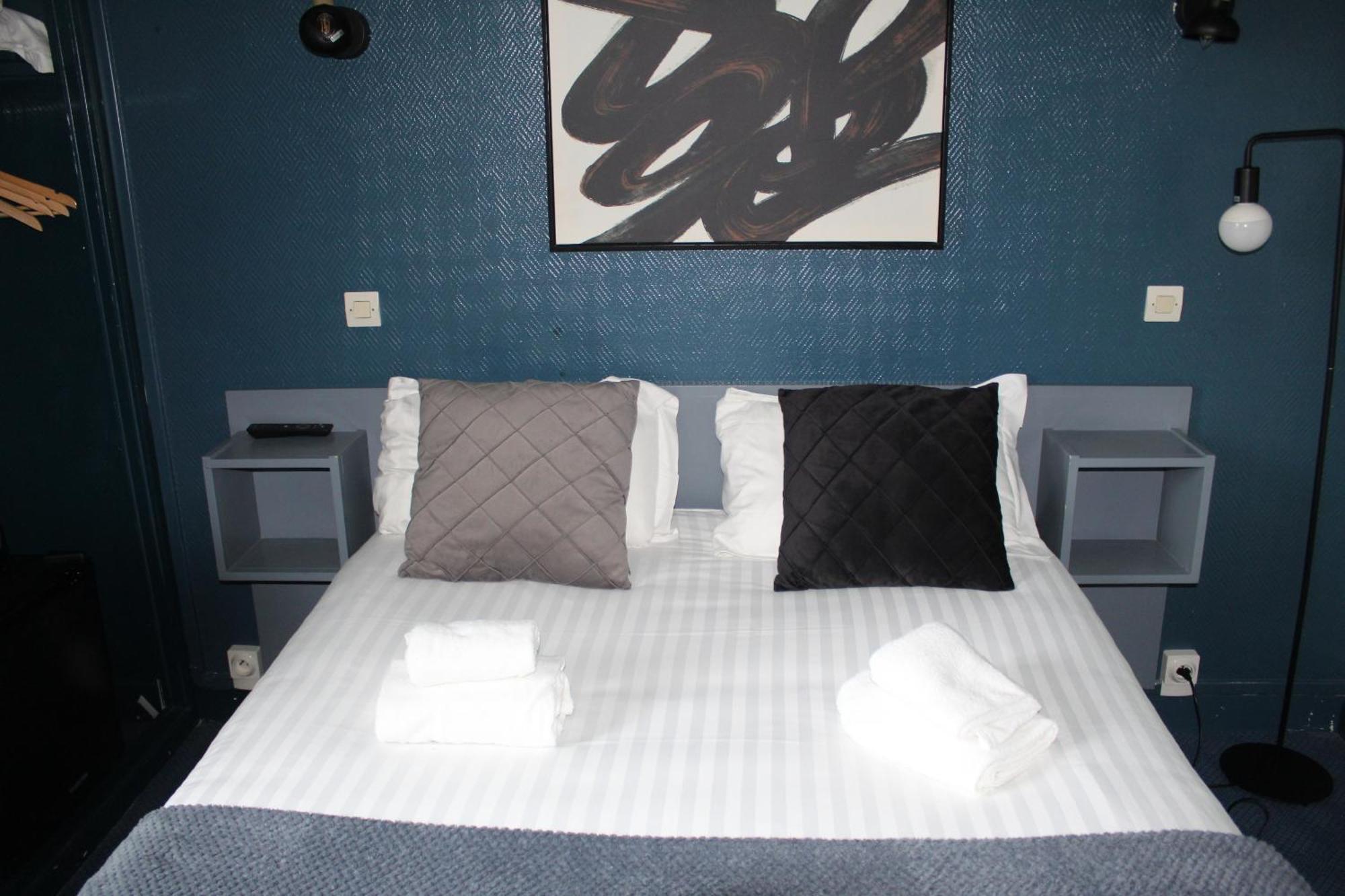 Hotel Des Pins Jullouville-les-Pins Szoba fotó