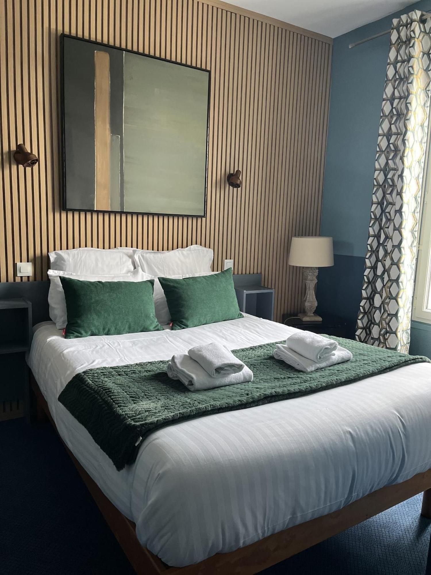 Hotel Des Pins Jullouville-les-Pins Szoba fotó